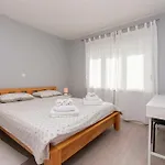 Apartment Green Lägenhet